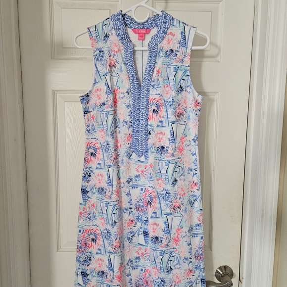 Lilly Pulitzer Dresses & Skirts - Lilly Pulitzer Larsen Shift Dress